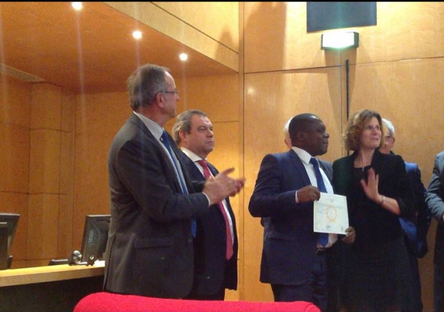 Des administrateurs de mutuelles Ivoiriennes obtiennent leur Master en gouvernance mutualistes de l'Universit de Versailles - Dcembre 2016  Paris