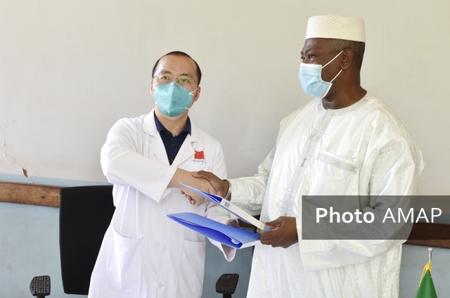Radiothérapie à distance : l'kôpital du Mali équipé d'une plateforme de communication